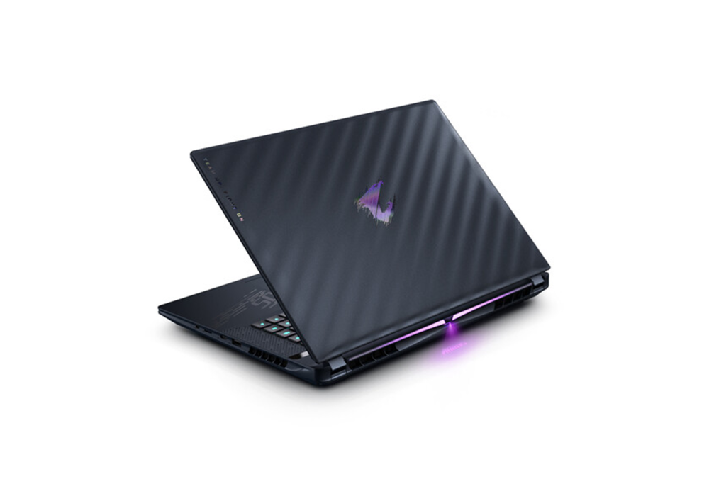 GIGABYTE AORUS MASTER 16 AM6H Gaming LAPTOP