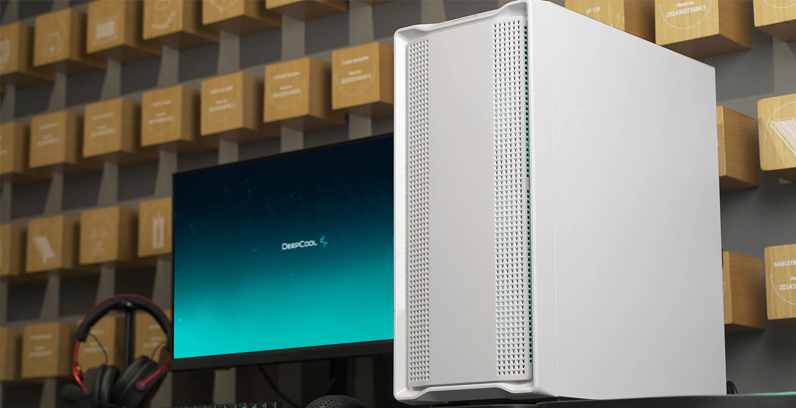 DeepCool CC560 WH Limited Mid-Tower Case price in BD.
